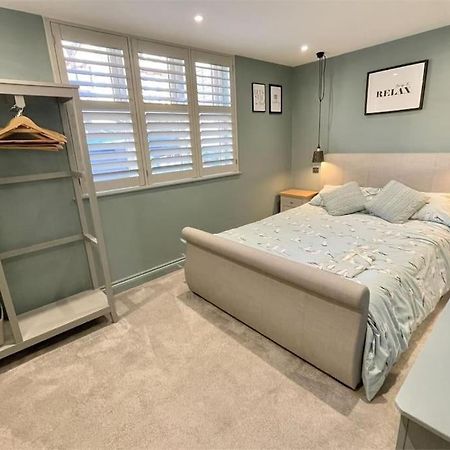 הוילה בורנמות' Bournecoast: Beautiful Two Bed Coach House-Hb5458 מראה חיצוני תמונה