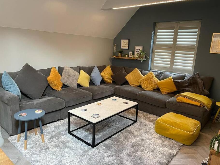 הוילה בורנמות' Bournecoast: Beautiful Two Bed Coach House-Hb5458 מראה חיצוני תמונה