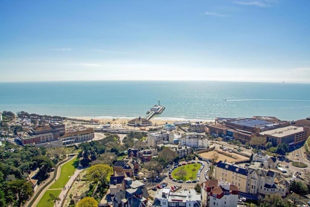 הוילה בורנמות' Bournecoast: Beautiful Two Bed Coach House-Hb5458 מראה חיצוני תמונה